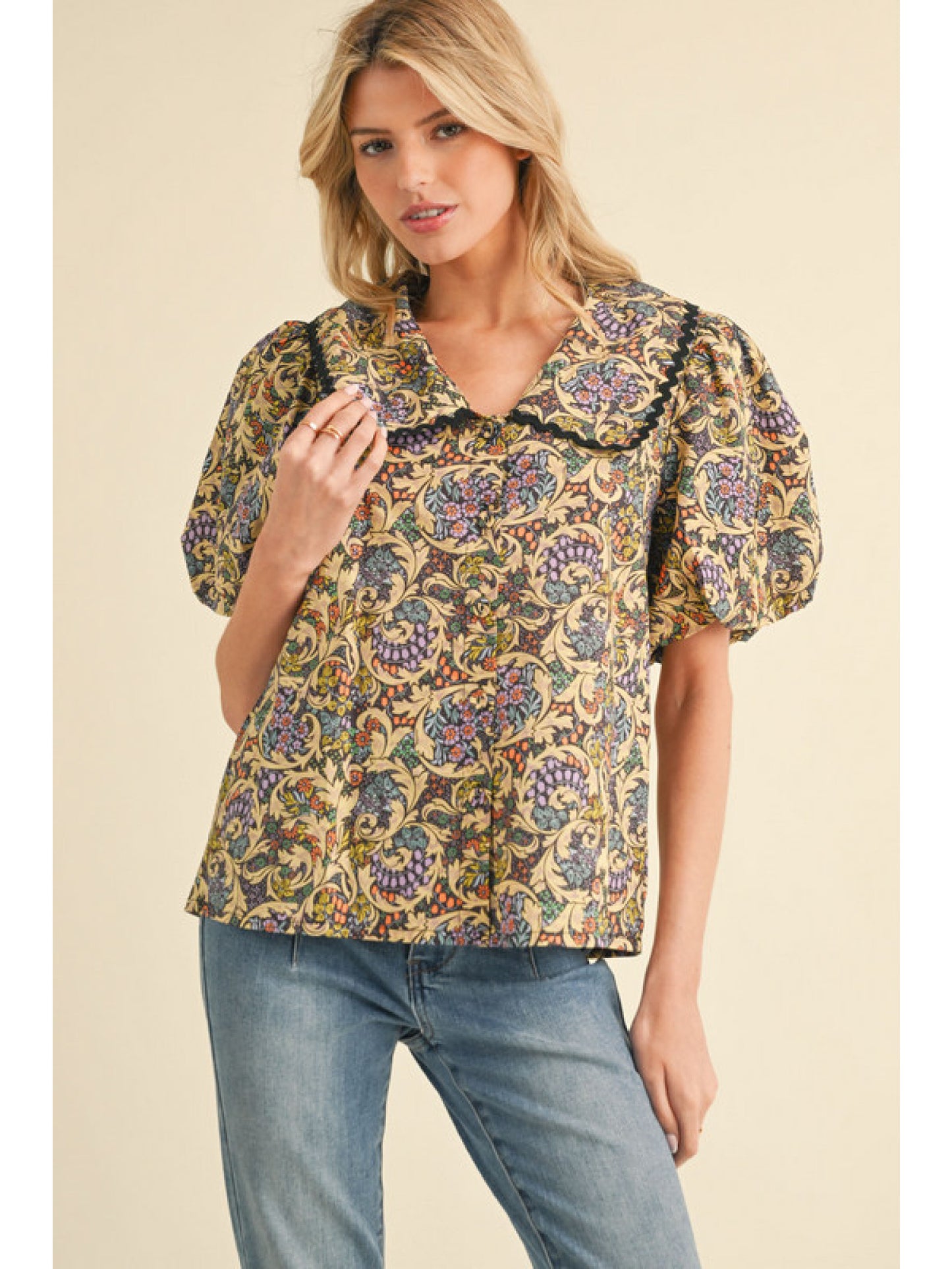 Peter Pan Collar Floral Button Up Blouse