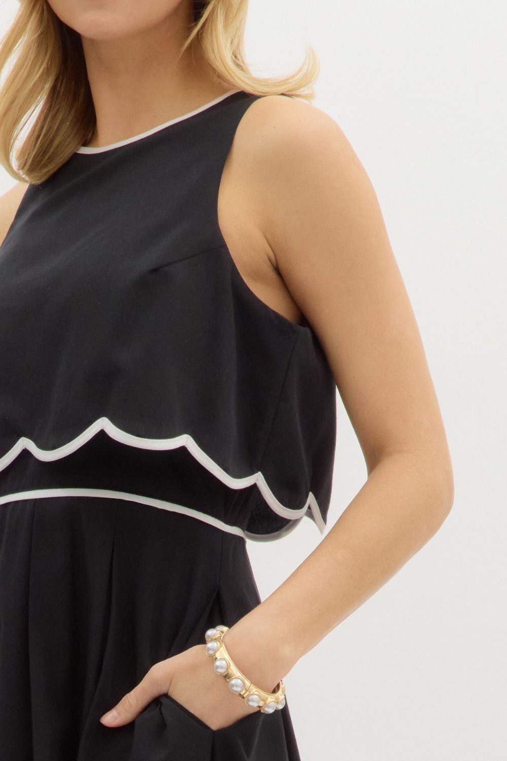 Black Scalloped Edge Midi Dress